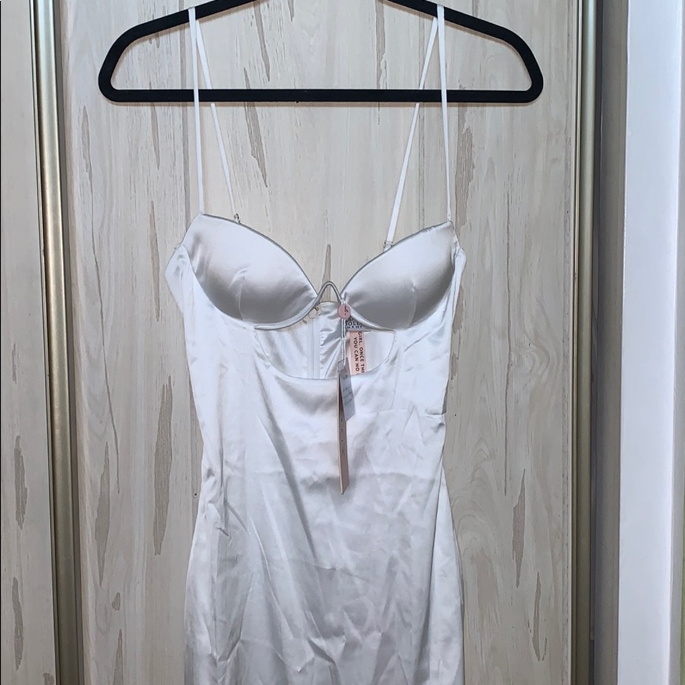 Oh Polly white midi dress
